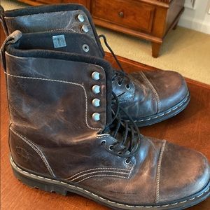 Mens Size 12 Doc Martens Boots excellent condition!!!